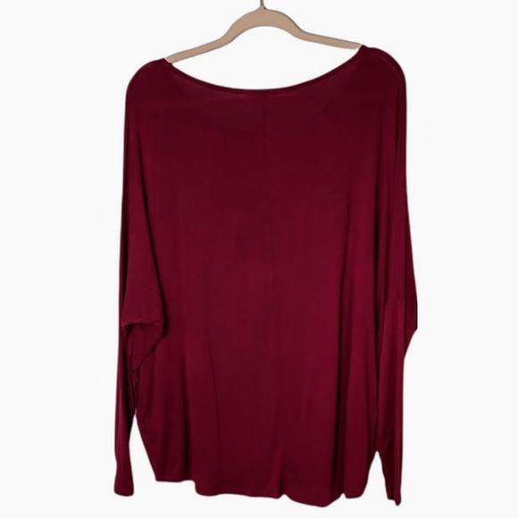 SWEET CLAIRE Womens Maroon Red M Long Sleeve Graphic Top Shirt Soft Lightweight‎ - Picture 2 of 8